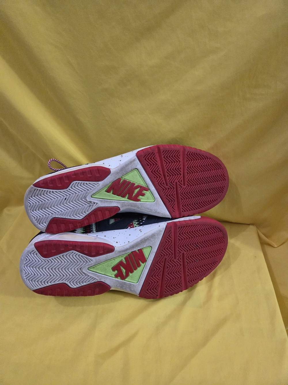 Nike Air Tech Challenge 3 Christmas Worn/ Not In Original Box - Picture 7 of 8